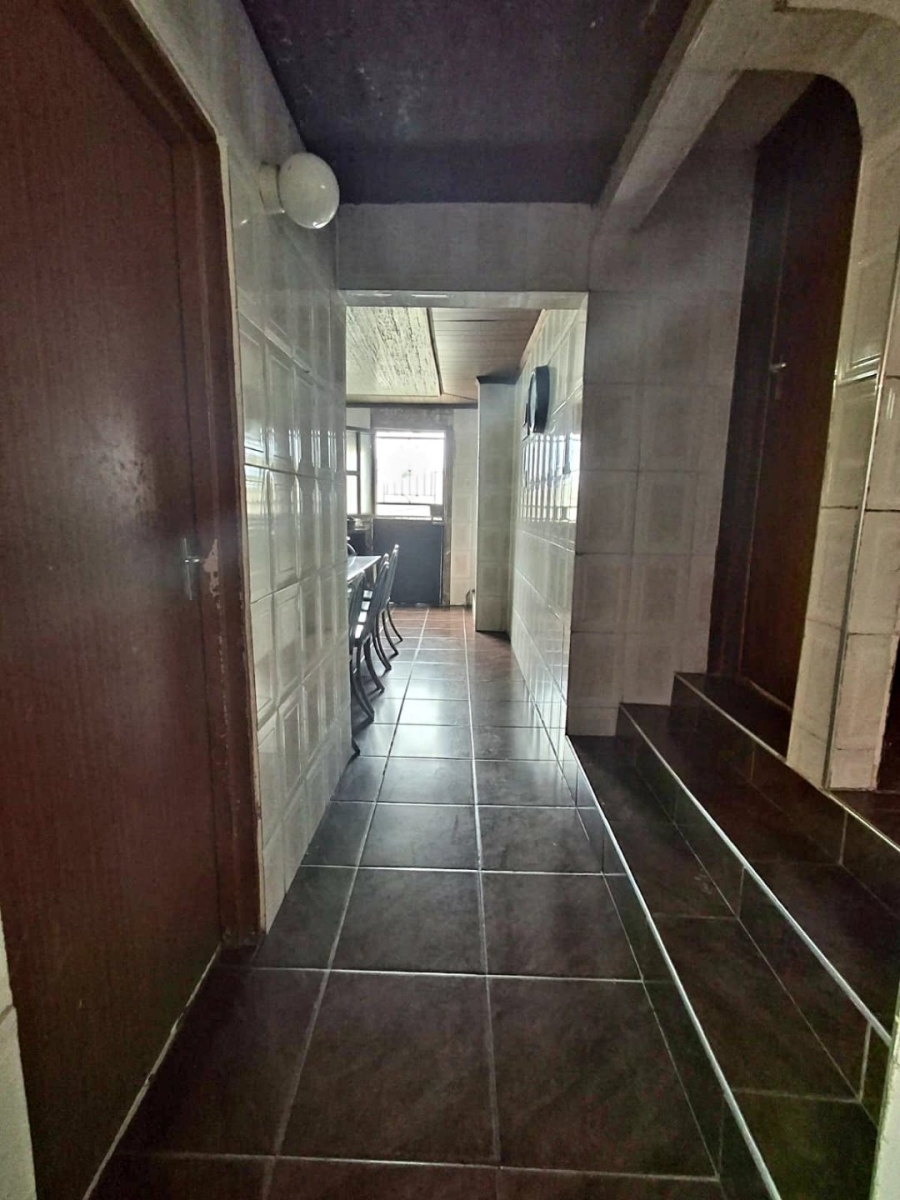 5 Bedroom Property for Sale in Mdantsane Eastern Cape